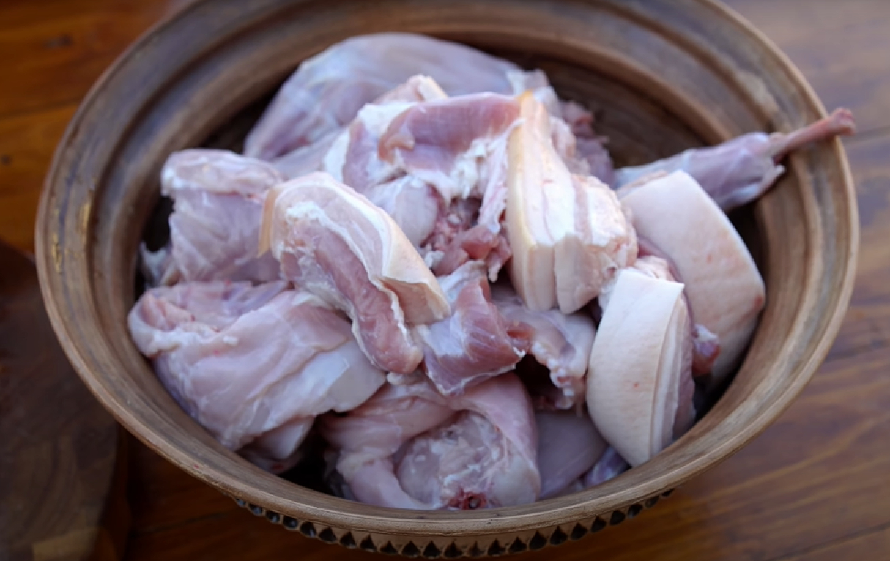Домашняя тушенка из кролика и подбрюшины: рецепт мясной консервации на зиму